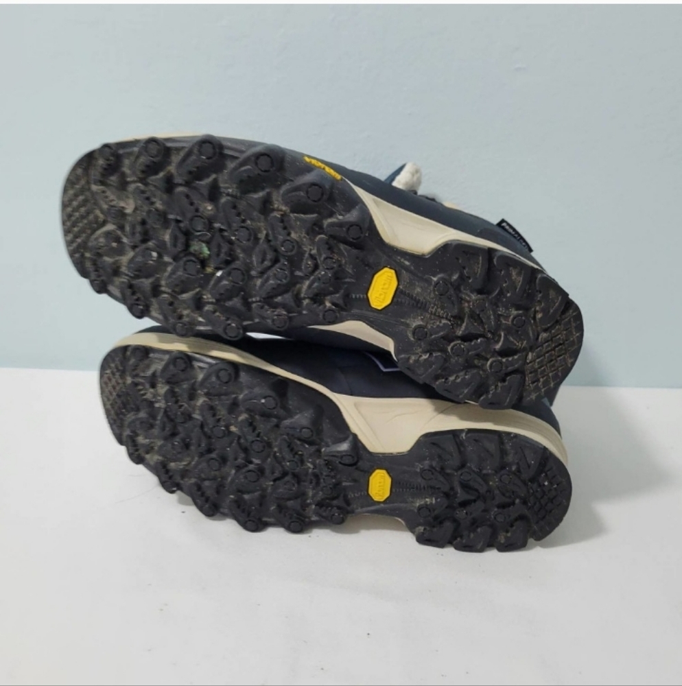 New Balance 1099 Primaloft hiking boot - Picture 2 of 5